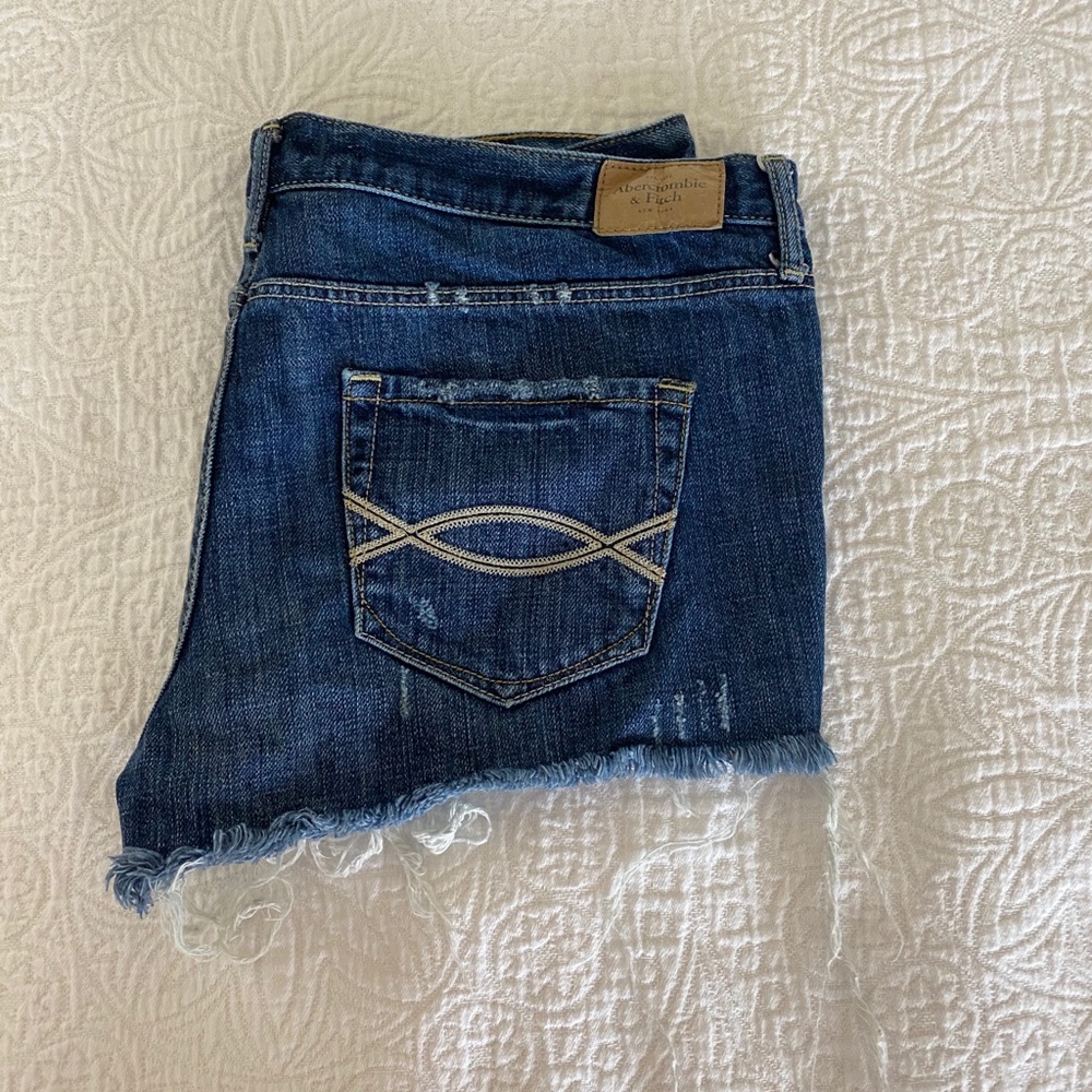 Abercrombie short shorts